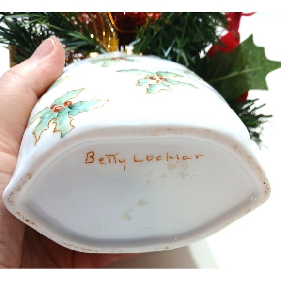 Christmas Holly Berry Vase Gold Tassel Decor Reds Greens Gold Floral Traditional - Picture 6 of 8